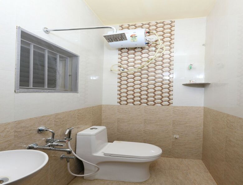 Hotel Oyo 12831 Its South East Residency