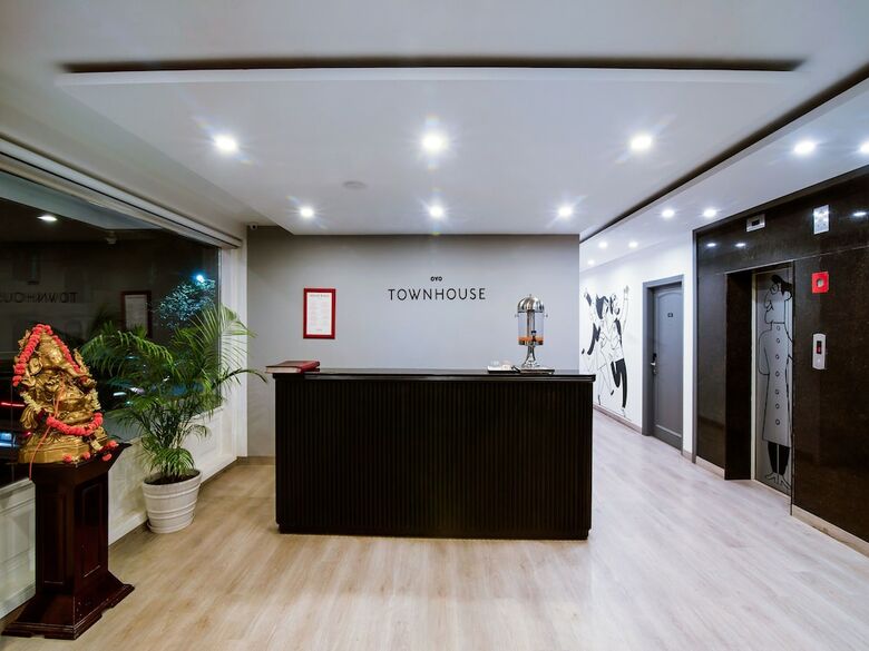 Hotel Oyo Townhouse 023 Cr Park