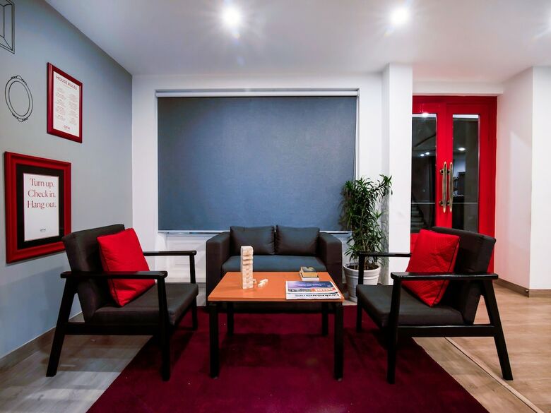 Hotel Oyo Townhouse 023 Cr Park