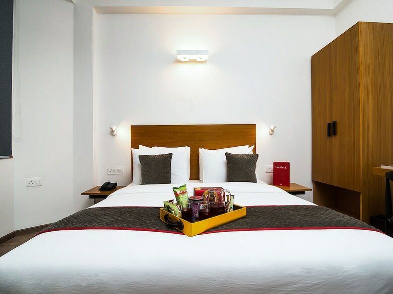Hotel Oyo Townhouse 023 Cr Park