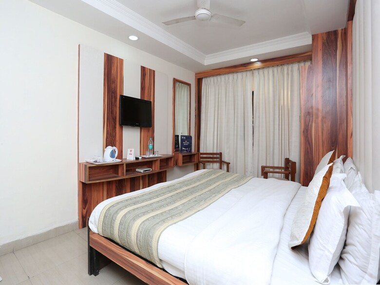 Oyo 13338 Hotel Atithi