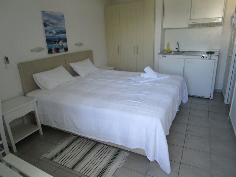 Hotel Milos