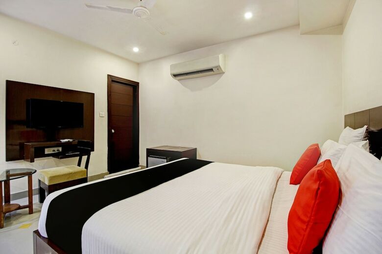 Oyo 11744 Hotel Vb Heritage Heights
