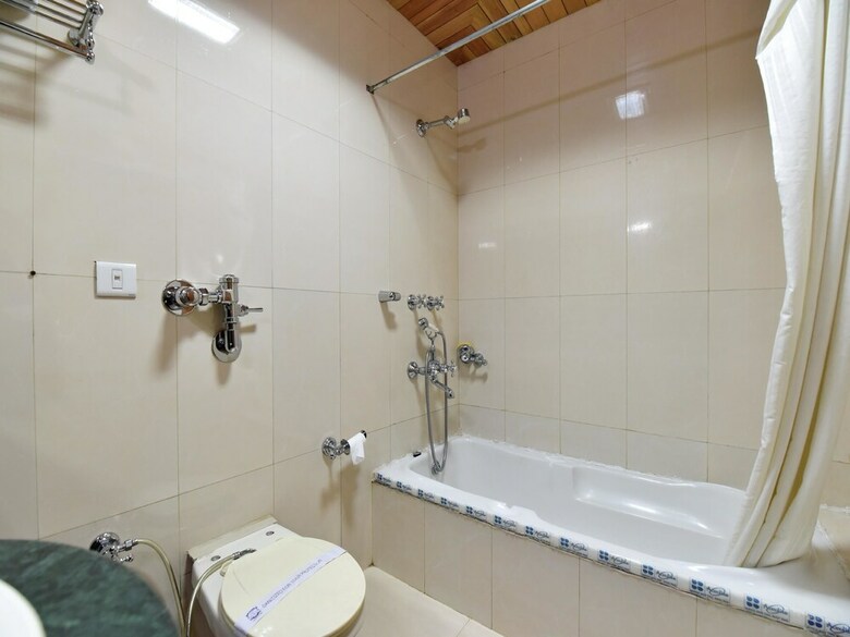 Oyo 1492 Hotel Broadway Inn