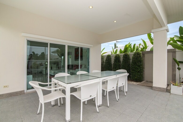 Private  4 Bedroom Pool Villa L28