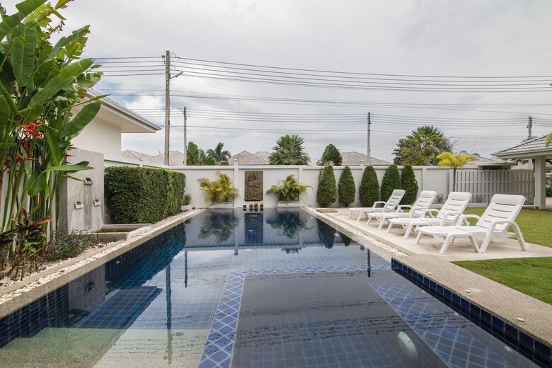 Private  4 Bedroom Pool Villa L28