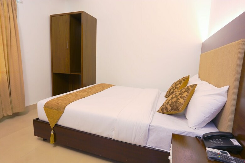 Hotel Holy Inn