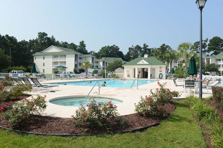 Hotel River Oaks Resort