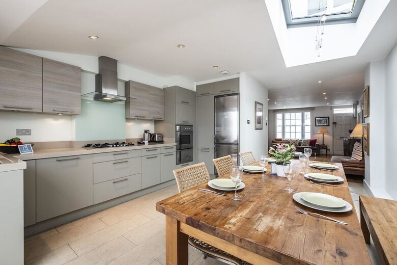 Apartamentos The Stunning Kenway Road House - Aje