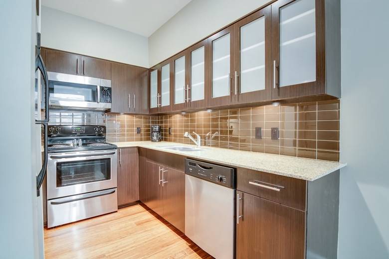 Apartamentos Bluebird Suites Near Autozone Park