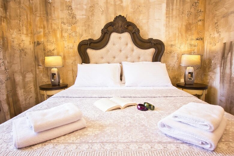 Hotel Plaza Marchi Old Town