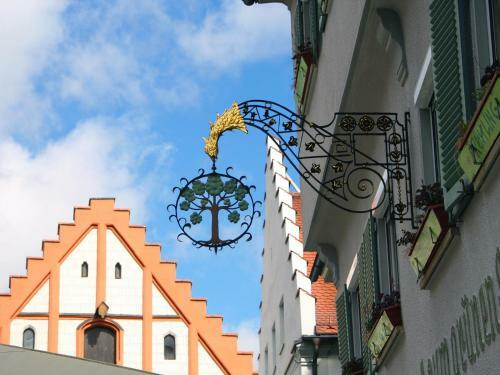 Hotel Restaurant Gr�ner Baum Und Altes Tor