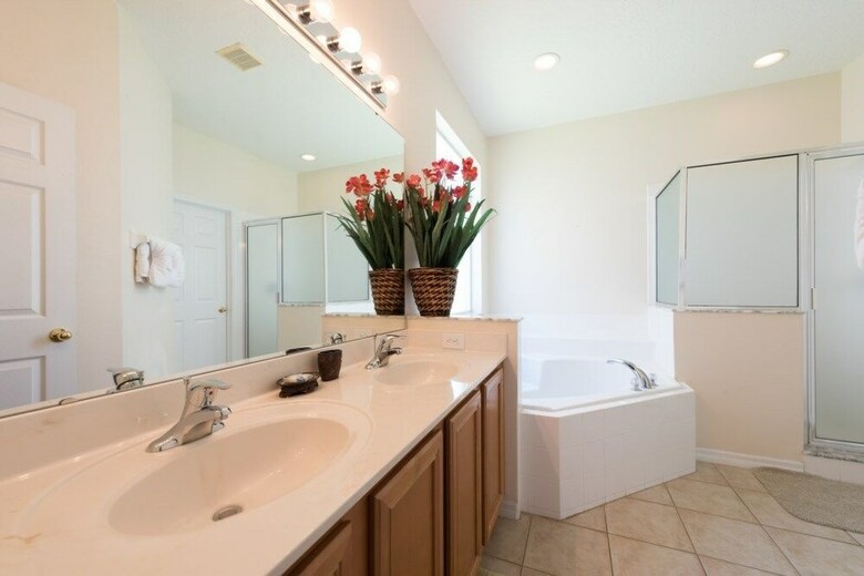 7br Pool Home Emerald Island By Shv-8409