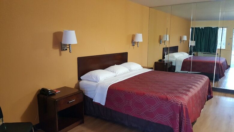 Hotel Econo Lodge Near Bluefield College