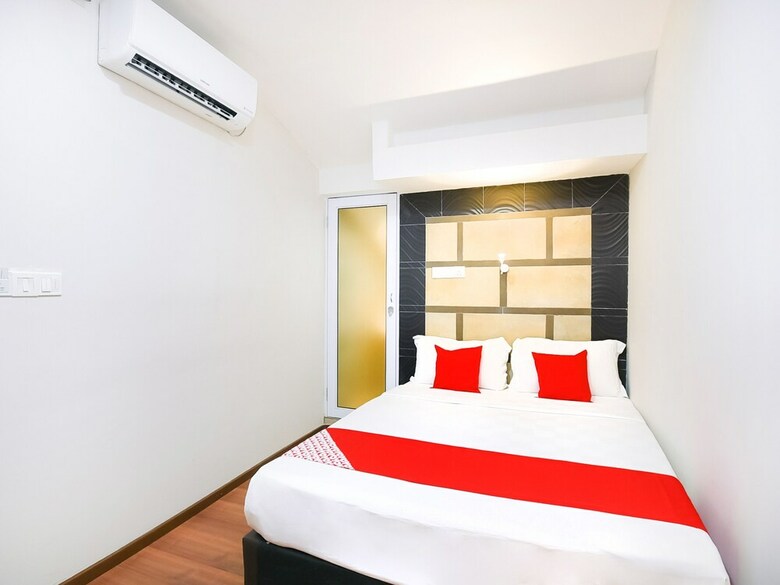 Hotel Oyo 1023 La Mirina Boutique Inn