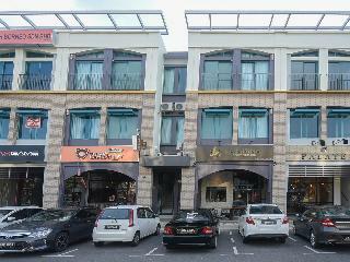 Hotel Oyo 1023 La Mirina Boutique Inn