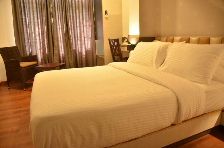 Hotel Aura