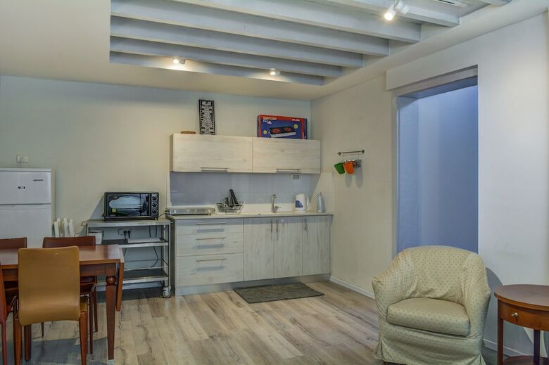 Akotika Boutique Old City Apartments