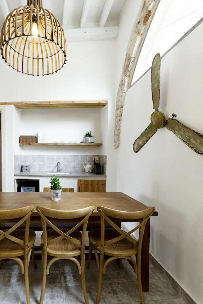 Akotika Boutique Old City Apartments