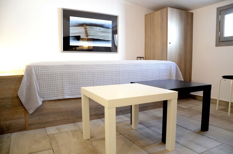 Residencia Em Gard Suites