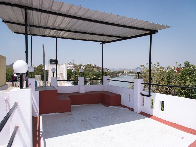 Apartamentos Oyo 14227 Home Lake View Stay Brahmpol
