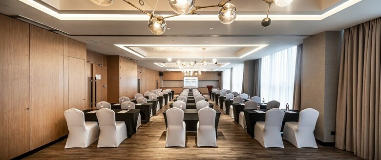 Pentahotel Chengdu Convention Centre