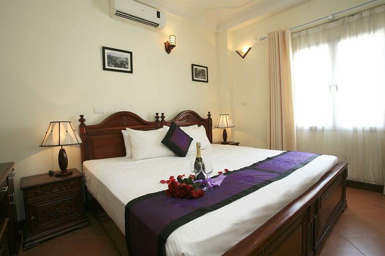 Hanoi Golden Moon Hotel