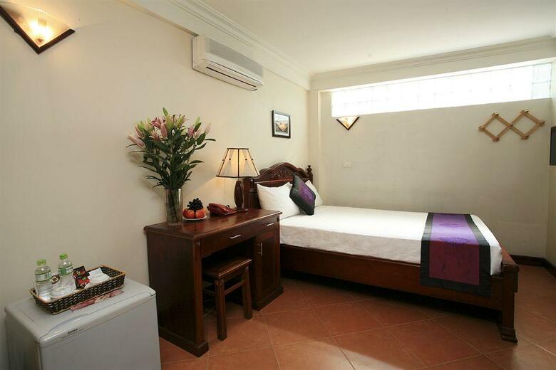 Hanoi Golden Moon Hotel