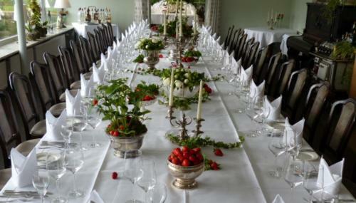 Restaurant Und Hotel Zum Weissen Ross