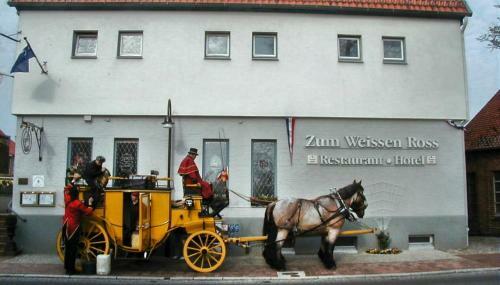 Restaurant Und Hotel Zum Weissen Ross