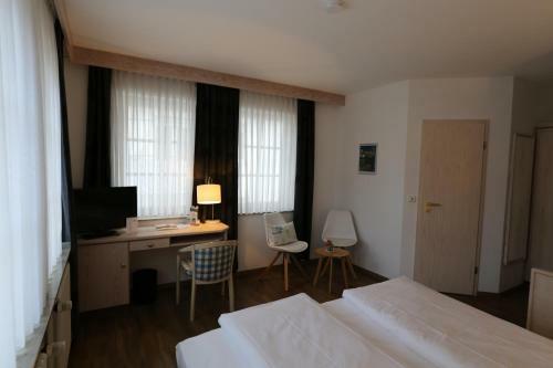 Hotel-restaurant & Metzgerei R��le