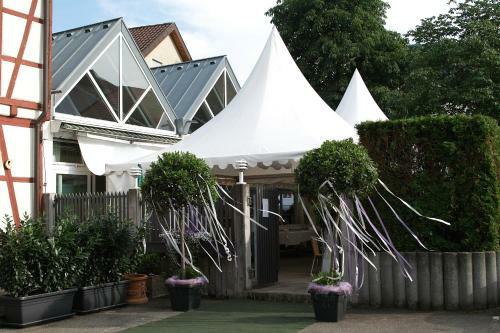 Hotel-restaurant & Metzgerei R��le