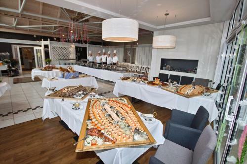 Hotel-restaurant & Metzgerei R��le