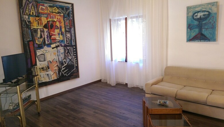 House 44 Apartments