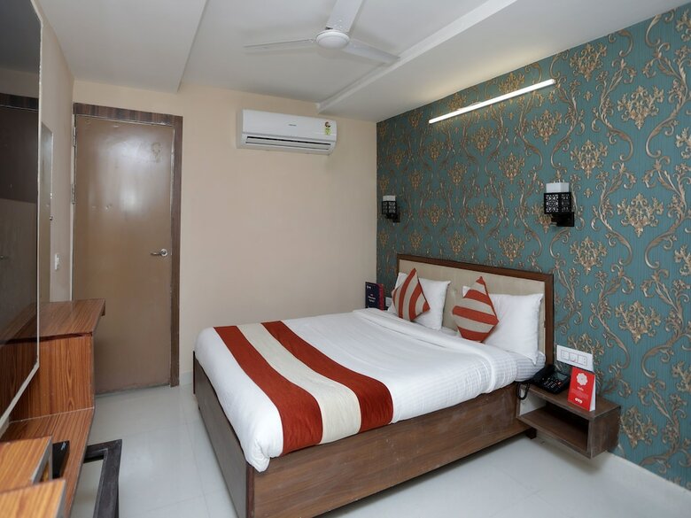 Hotel Oyo 13134 Grand Regency