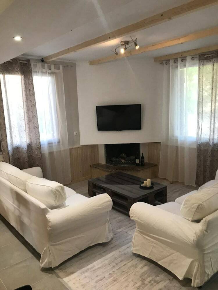 Stathis Home