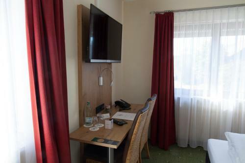 Hostal Landgasthof R�hrberger Hof