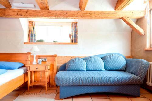 Hotel Saschwaller Burehus Holzwurm