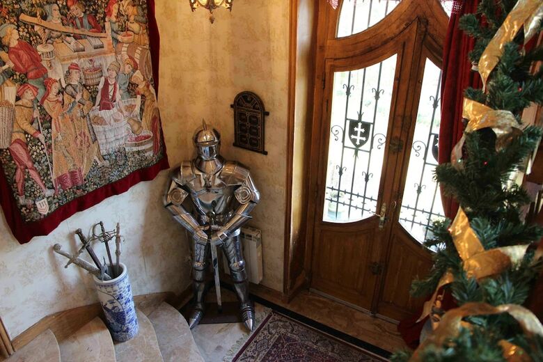 Chateau Le Mur