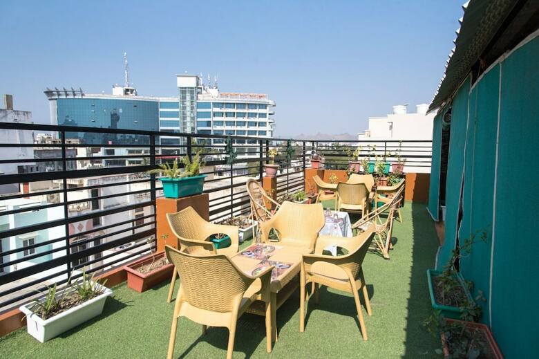 Hotel Rk Residency