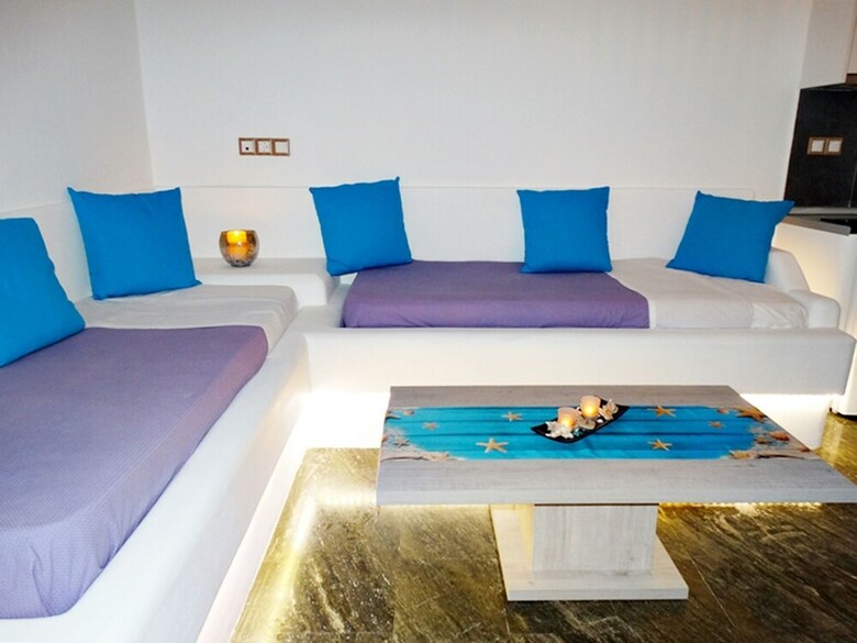 Apartamentos Mykonian Breeze