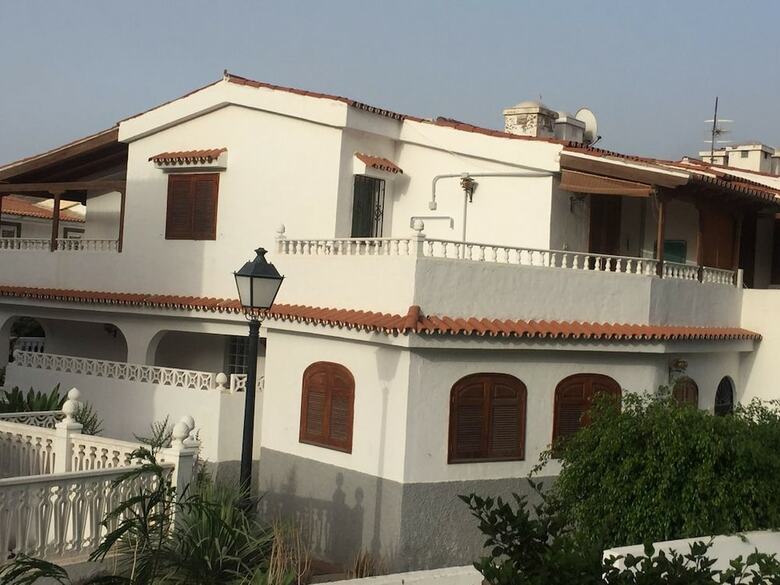 Apartamentos La Palmera 1 Holiday Home