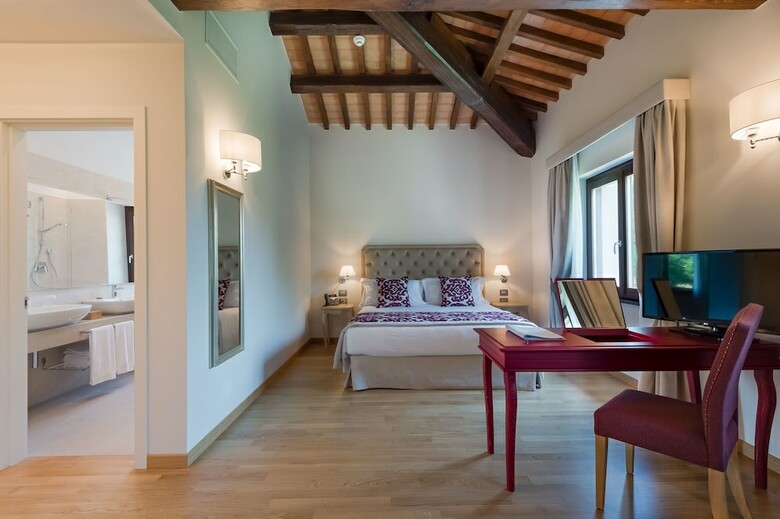 Hotel Borgo La Chiaracia Resort & Spa