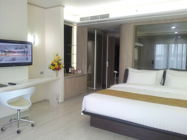 The Pattaya Discovery Beach Hotel Pattaya