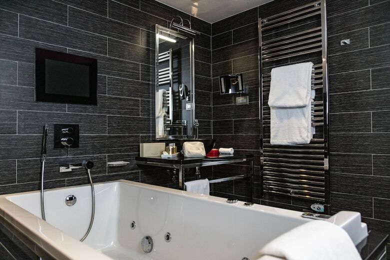 Hotel H�tel Avenue Lodge