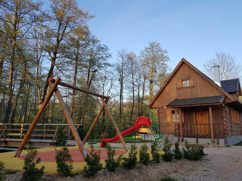 Vodenica Vrelo Chalets
