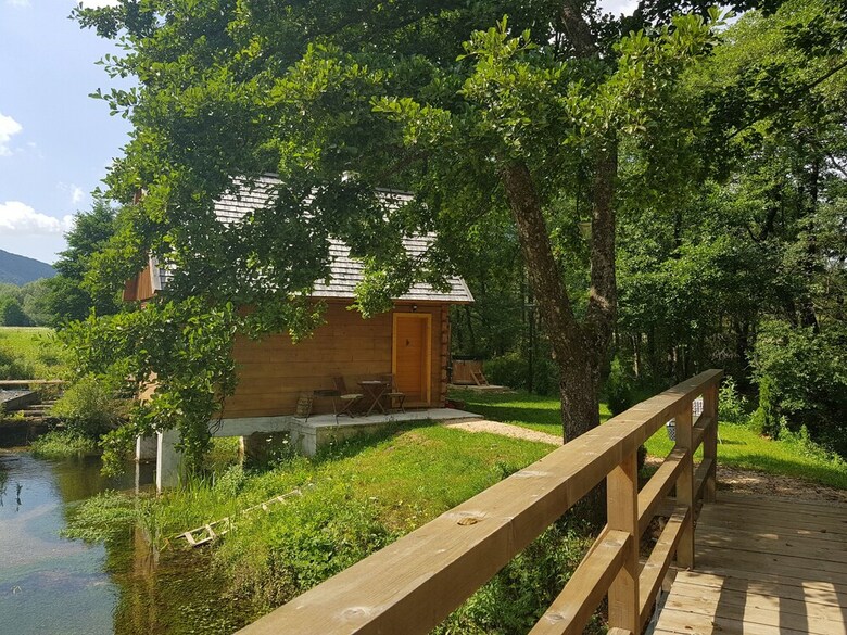 Vodenica Vrelo Chalets