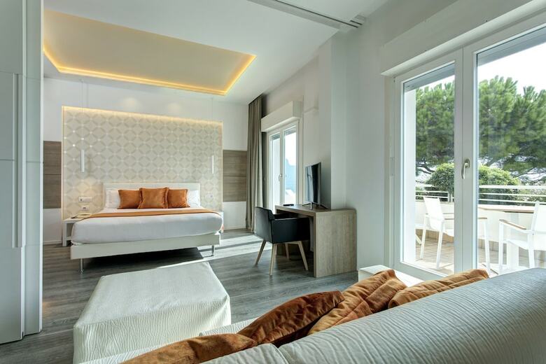 Hotel Aurora