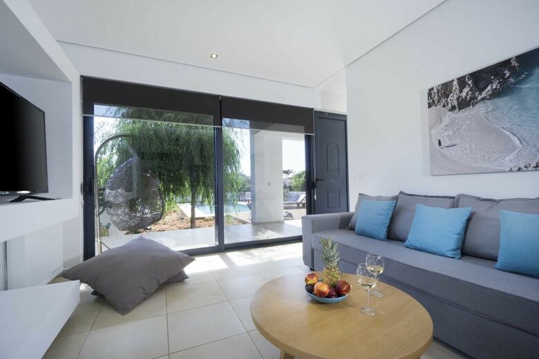 Seametry Luxury Living Villa