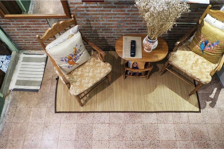 Hostal Live Local